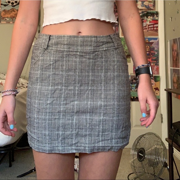 plaid skirt - Picture 1 of 3